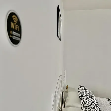 Hotel Dimora Diego à Naples Extérieur photo